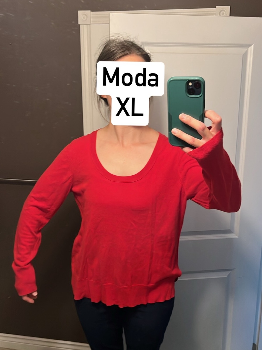 Moda XL women's Bright Red Scoop Neck Pullover knit. 100% cotton